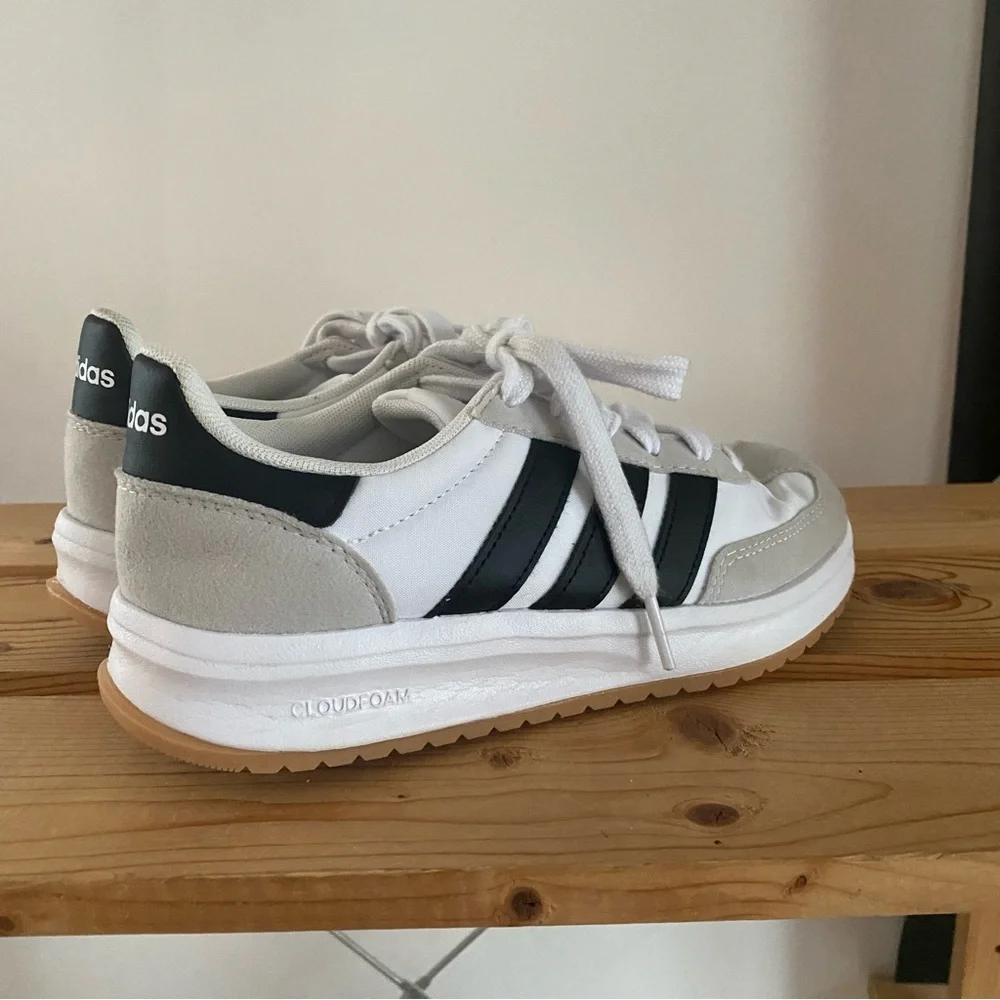 Adidas Kids Run 70s 2.0 White Black Sneakers Shoes 3.5 - Picture 7 of 14